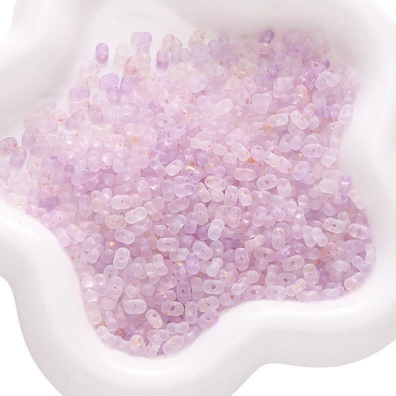 12-Color Peanut-Shaped Beads