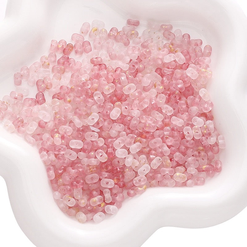 12-Color Peanut-Shaped Beads