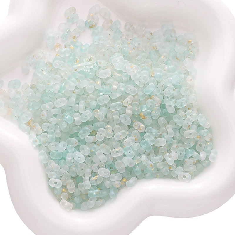 12-Color Peanut-Shaped Beads